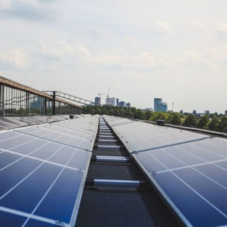Renewable energy: solar park in Abu Dhabi